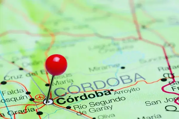 Juego online en Córdoba: diferencias entre la legislación de provincia y capital